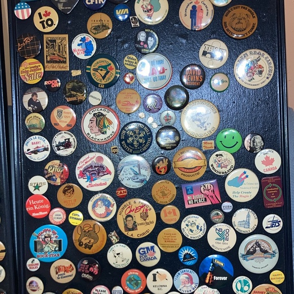 Vintage Pin Collection Display - Picture 5 of 10